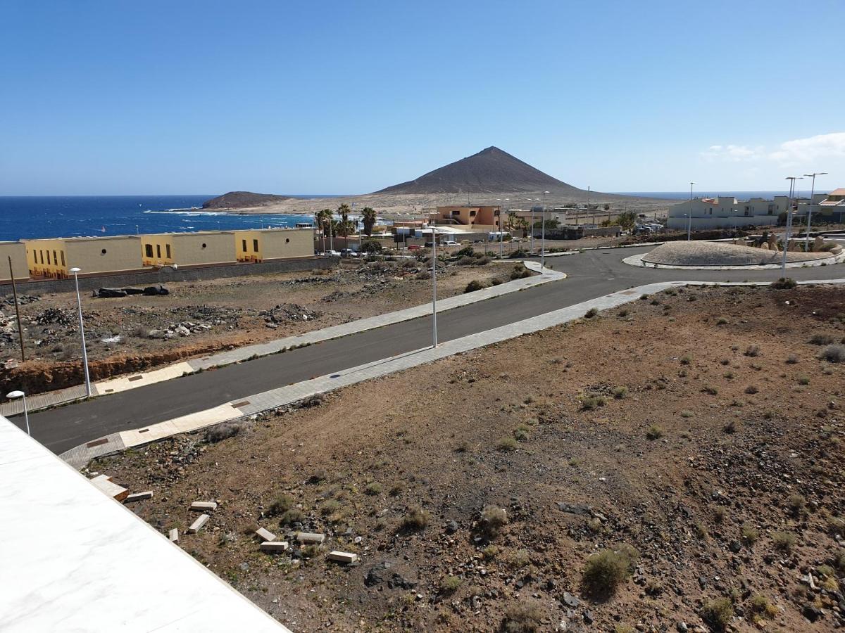 Apartment Barraquito, Balcony With Sea View, Close To The Beach, Wifi, Ideal For Surfers El Médano Екстериор снимка
